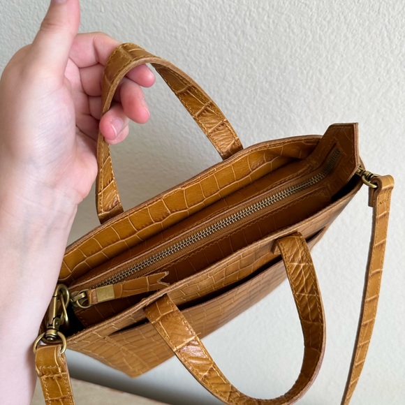 Madewell Zip-Top Small Transport Crossbody in Croc Embossed Leather - Picture 11 of 16